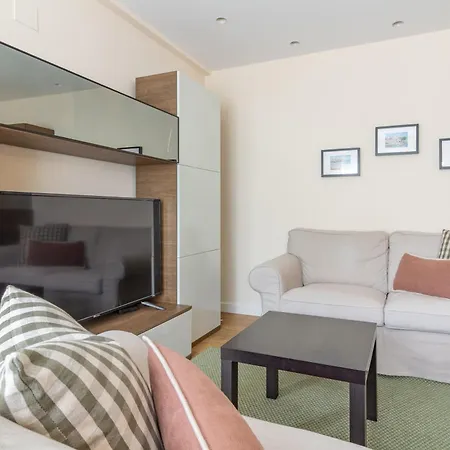 Ah Full&roomy Auditorio De Vut6502as * Οβιέδο