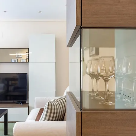 Ah Full&roomy Auditorio De Vut6502as * Oviedo