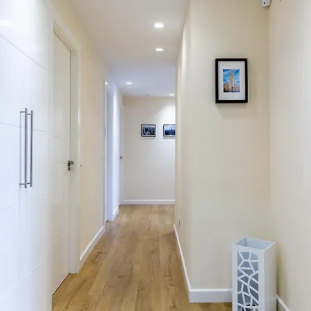 Ah Full&roomy Auditorio De Vut6502as * Οβιέδο